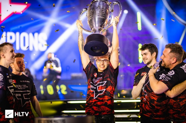 Clearlove：版本OP选手专精都要练 下路两位新人还需经验