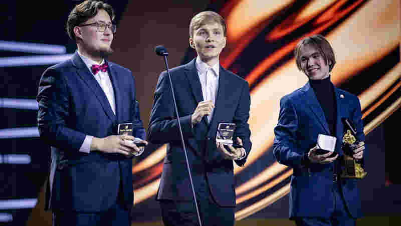 Baolan看宁王想转会：跟谁转呢？只能跟打野队长转 感觉同费才行