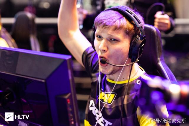 YEKINDAR谈jks：他很安静、害羞，但他很努力，总是在倾听