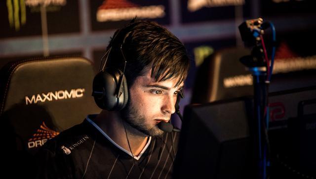 Complexity在BLAST Premier Fall Groups 2024的A组败者组决赛中击败了 Heroic 。